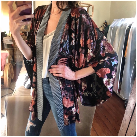 H&M velvet burnout kimono - Picture 5 of 8